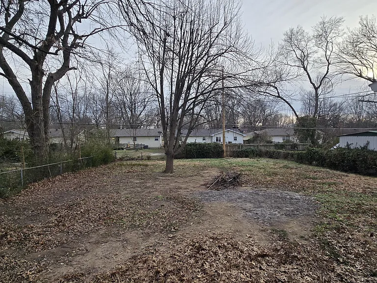1472 E Berkeley St — Photo 18