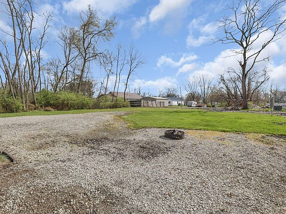 3rd image of 13090 Maple Rd NE