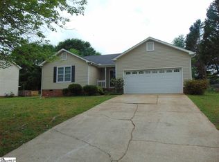 410 Laurel Tree Ln, Simpsonville, SC 29681
