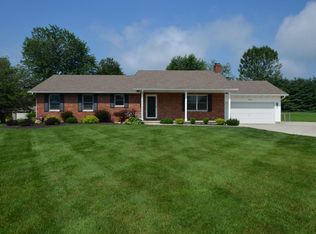 216 Chateaugay Dr, Pataskala, OH 43062