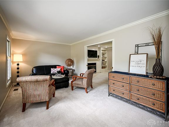 4th image of 560 Miami Trace Ct
