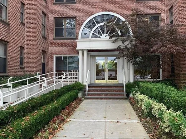 2171 Bragg Street image 1 of 7