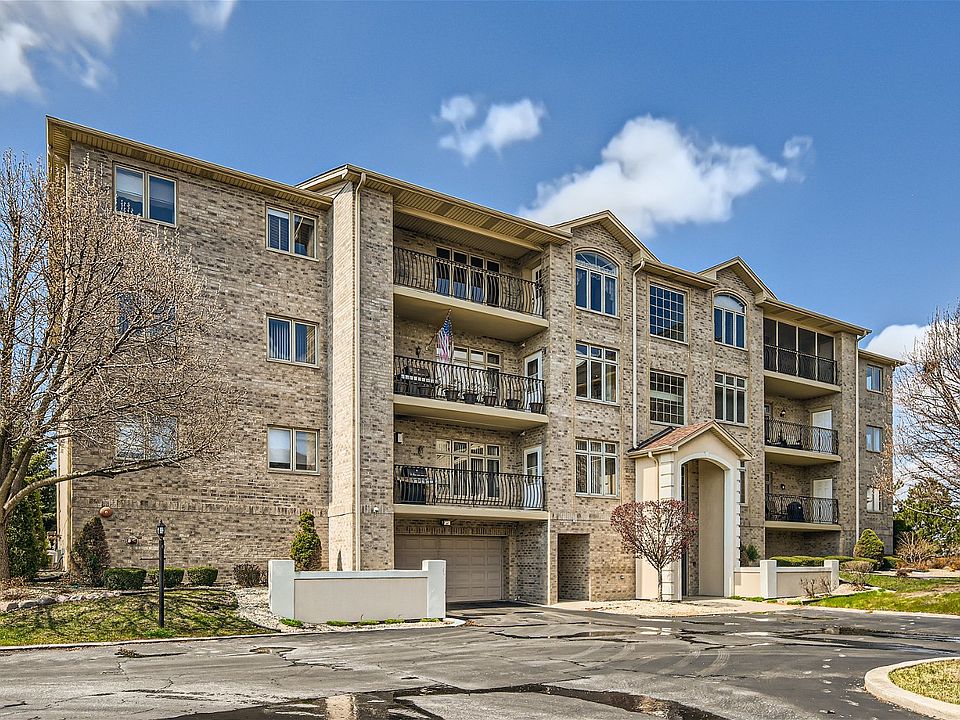 1st image of 18650 Pine Lake Dr APT 2B