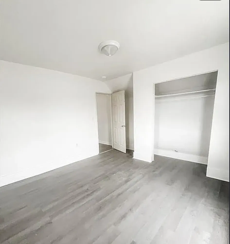 2 bed, 732 sqft, $800 — Photo 2