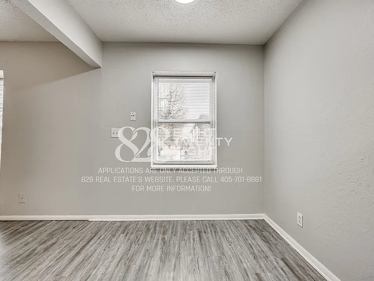 900 Halray Dr — Photo 9