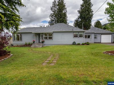 853 W Rainbow St, Roseburg, OR, 97471