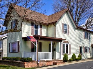 7 Cedar St, Akron, NY 14001