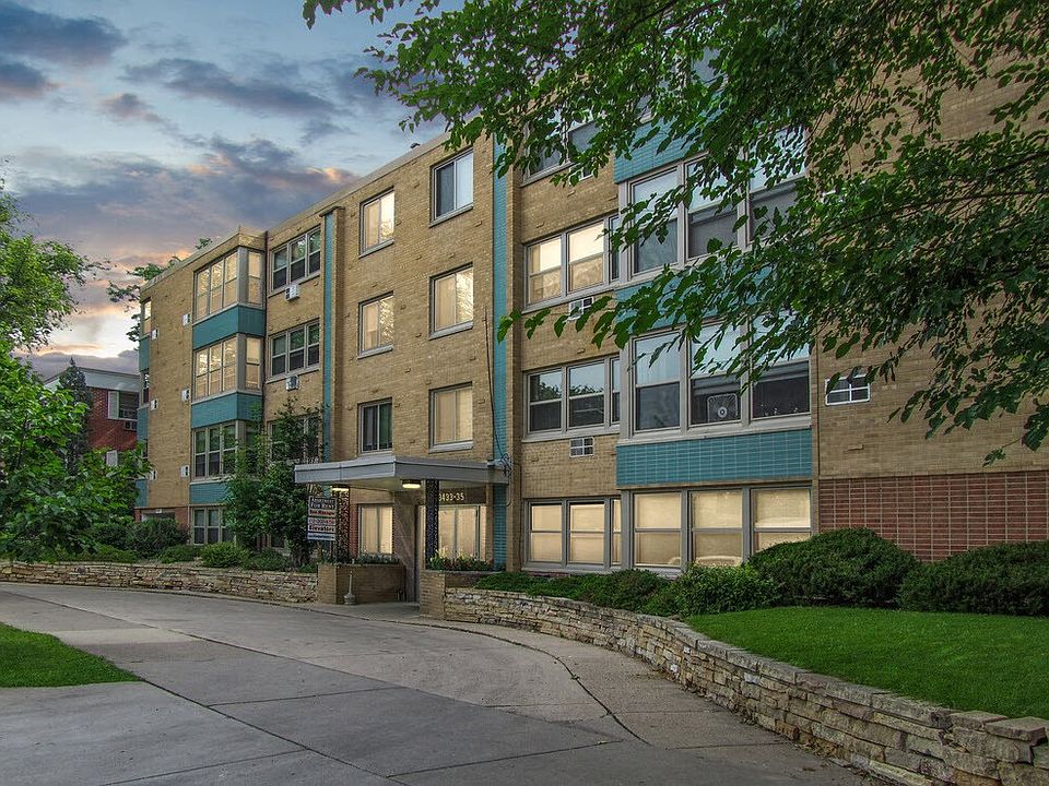 Welcome to Central Lakes of Uptown, where comfort meets convenience. Enjoy stylish living in a prime location with modern amenities and beautiful landscaping. Upgrade your lifestyle todaya"schedule a tour and see your new home!