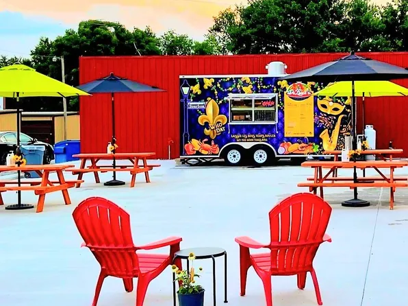 318 Dallas St, Talihina, OK 74571