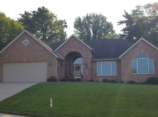 6 Justin Dr, Columbia, IL 62236