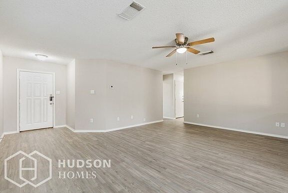 5th image of 6627 Beech Trail Dr