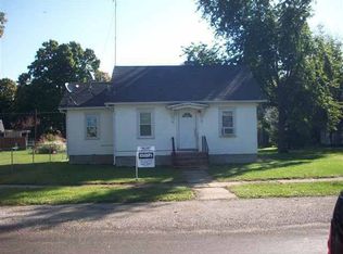 306 S Monroe St, Armington, IL 61721