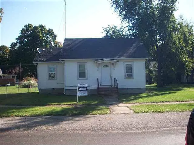 306 S Monroe St photo 1
