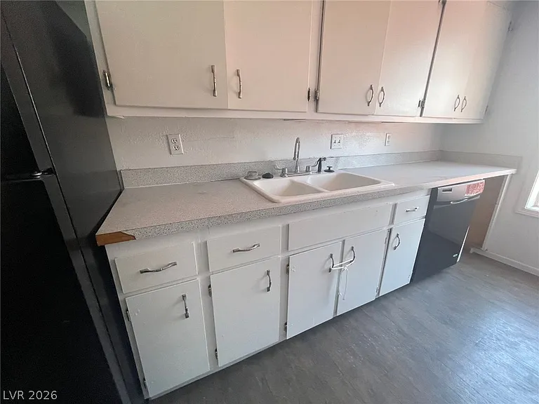 665 Brougher Ave — Photo 7