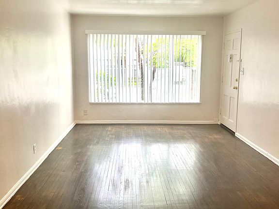 3rd image of 4492 N Banner Dr APT 1