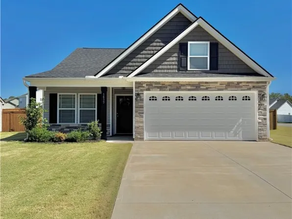 1833 Rosalyn Dew Dr, Lyman, SC 29365