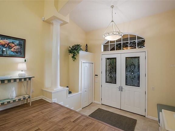 4th image of 110 Green Dolphin Dr