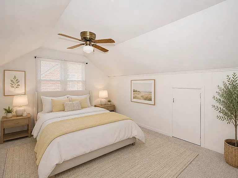 2453 Windemere Rd — Photo 14