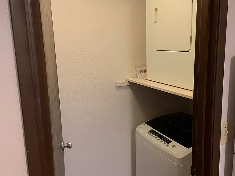 Hidden Lake Apartments — Photo 7