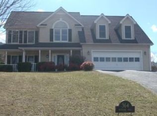 364 McIntosh Rd, Roanoke, VA 24019