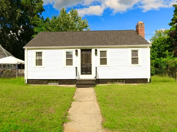 61 Russell St, Springfield, MA 01104