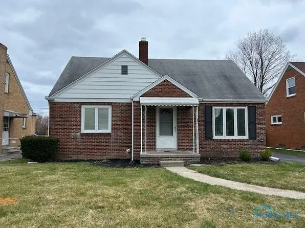1530 Charmaine Dr, Toledo, OH 43614
