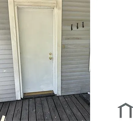 3 bed, 1000 sqft, $1,675 — Photo 2
