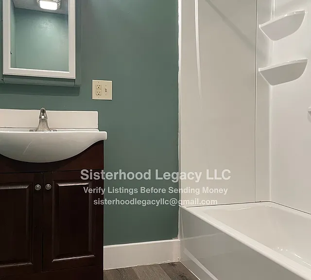 838 S Oak St — Photo 18