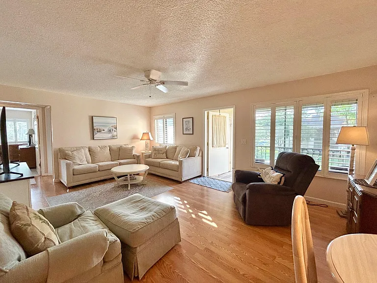 443 Pine Glen Ln #B-2 — Photo 9