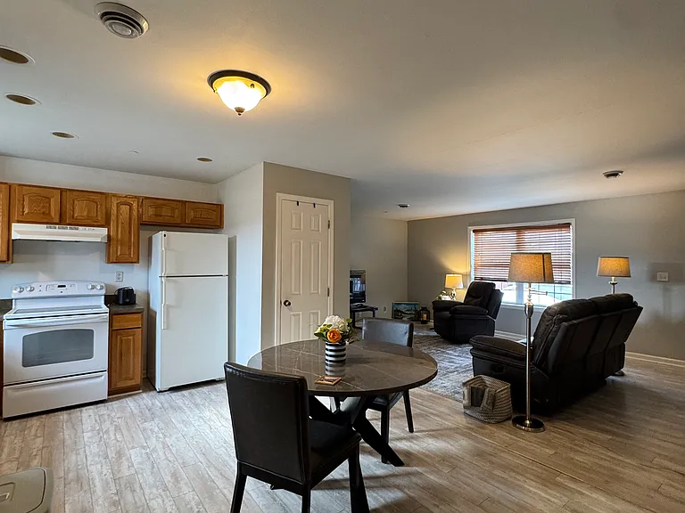 75 S Maiden St #2 — Photo 11