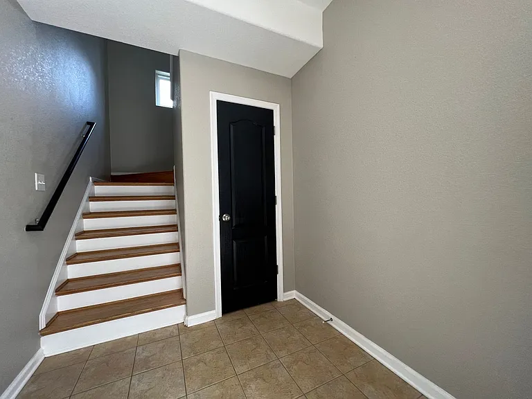 3705 Pendleton Ave — Photo 3