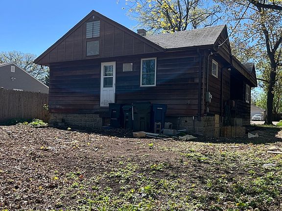 4th image of 426 Midway Dr