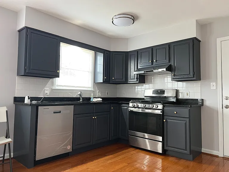 15116 Serbian Ln — Photo 9