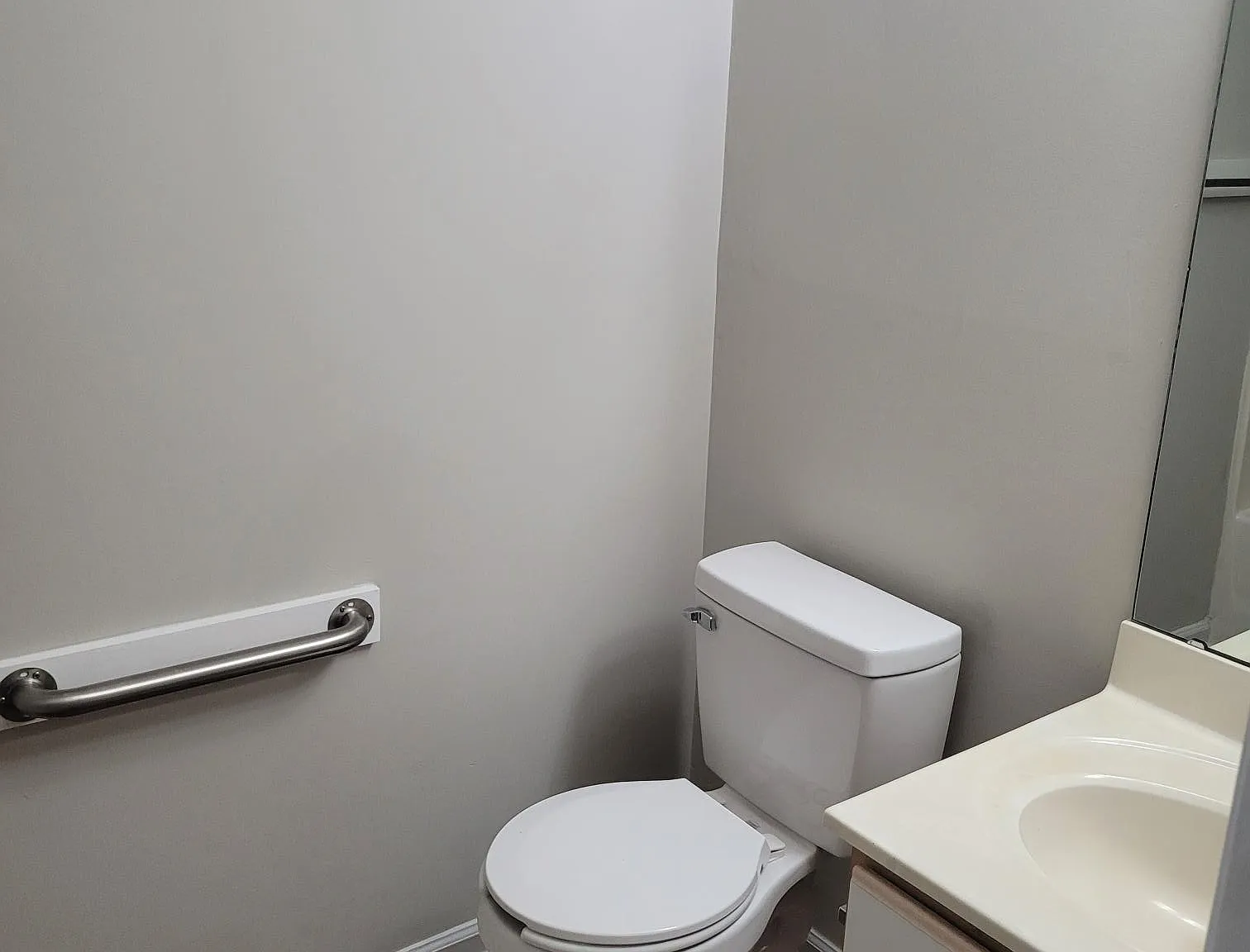 2 bed, 745 sqft, $995 — Photo 4