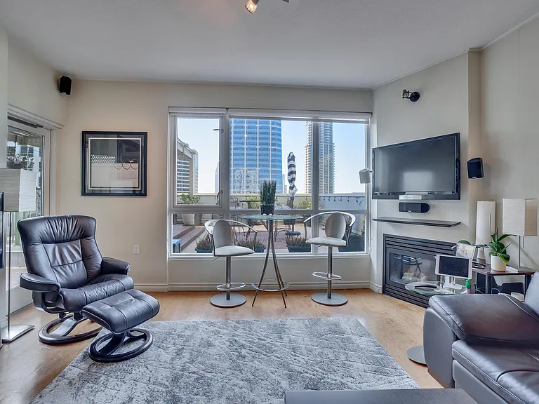1240 India St #1003 — Photo 7