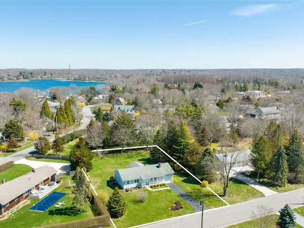 1 Worthy Way, Shelter Island, NY 11964