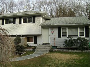34 Stonecrop Rd, Norwalk, CT 06851