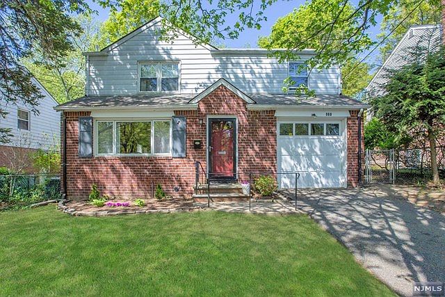 1st image of 980 Eastlawn Dr