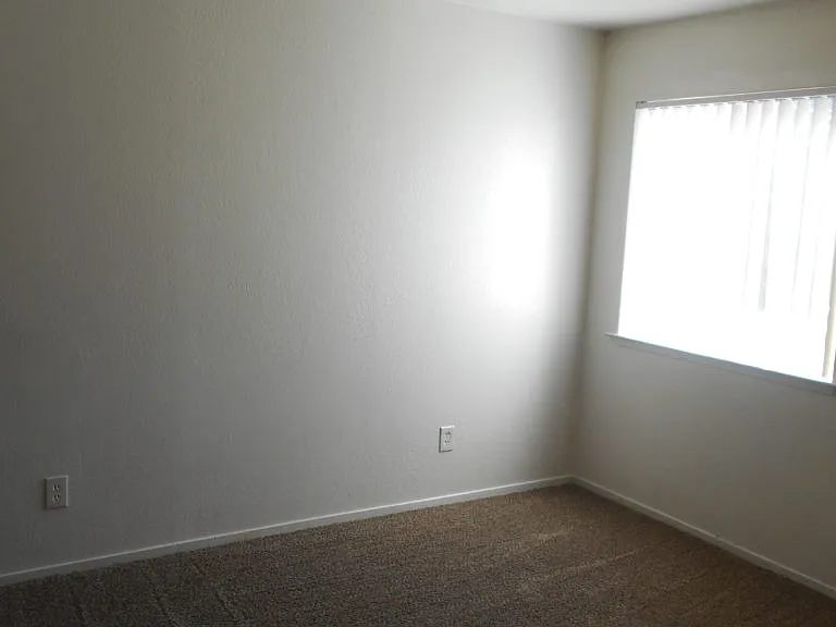 3318 W Shields Ave #101 — Photo 3