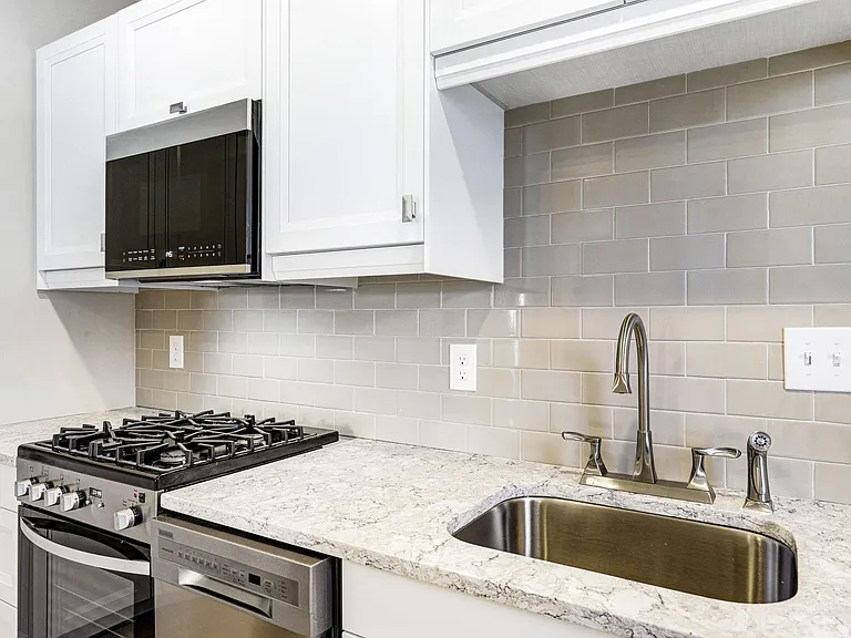 1267 Saint Clair Ave #WEST — Photo 11