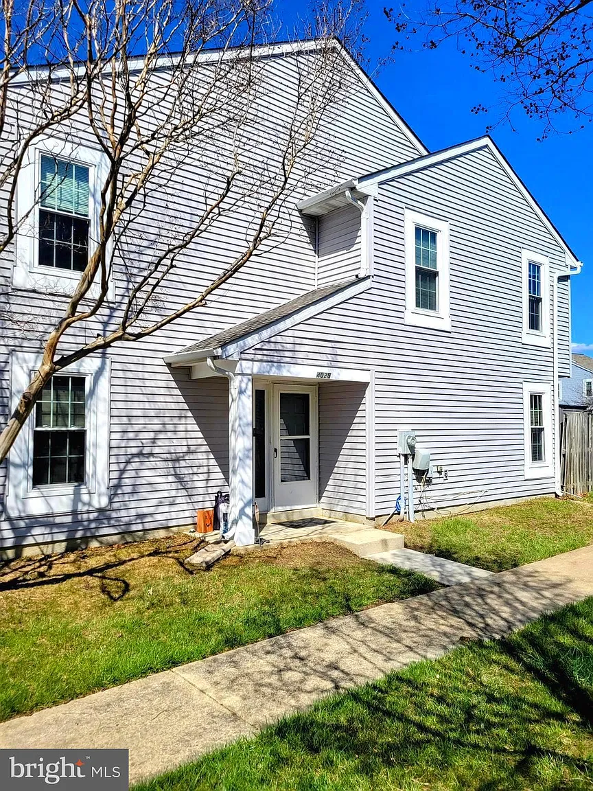 4025 Bluebird Dr photo 1