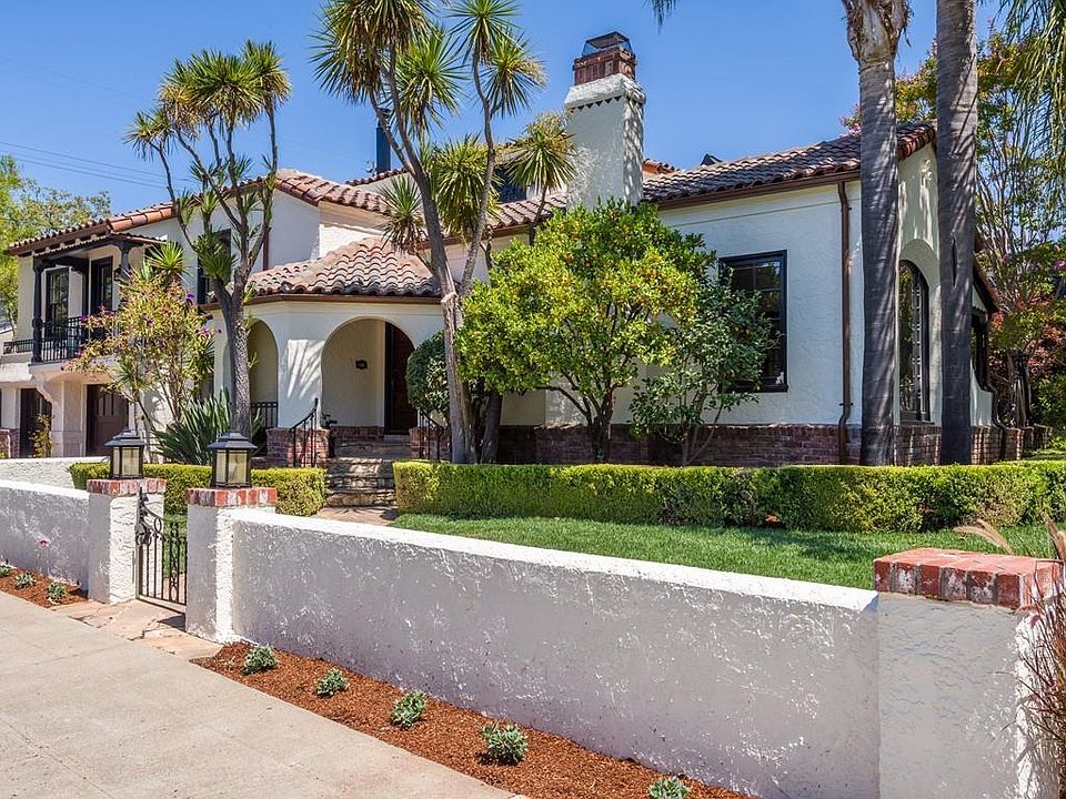 1st image of 132 Aragon Blvd