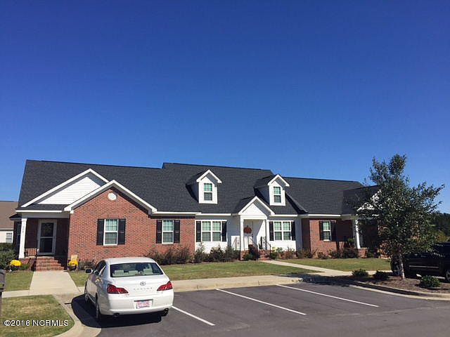 1st image of 674 Amberdale Circle W