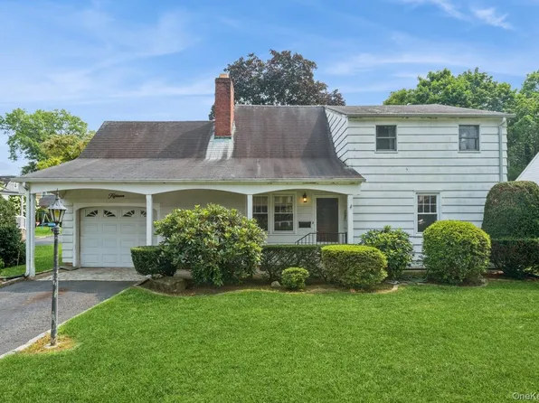 15 Cleveland Place, Glen Cove, NY 11542