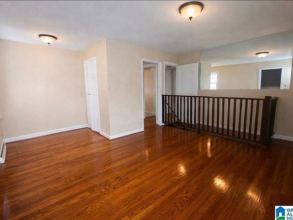 3rd image of 1429 33rd St