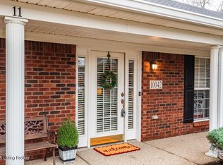 10042 Chenoweth Vista Way, Louisville, KY 40299