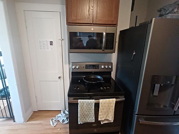 5th image of 1711 E Lee St