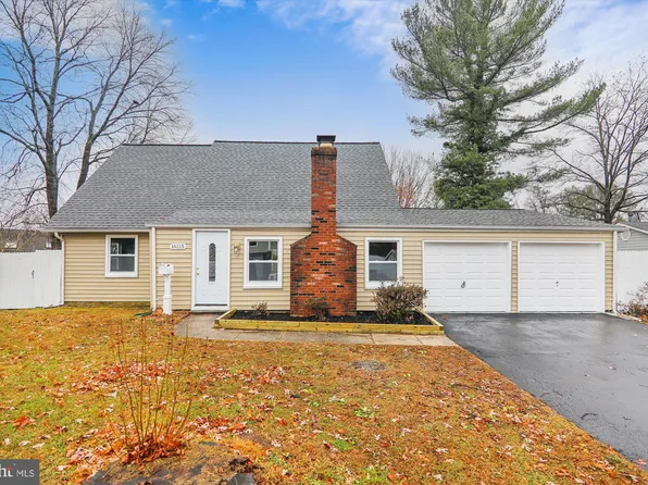 16115 Pond Meadow Ln, Bowie, MD 20716