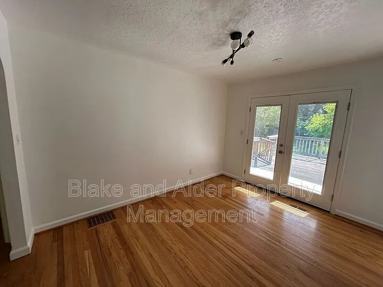 198 NE 157th Ave — Photo 15