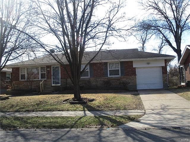 1st image of 1354 Lang Dr